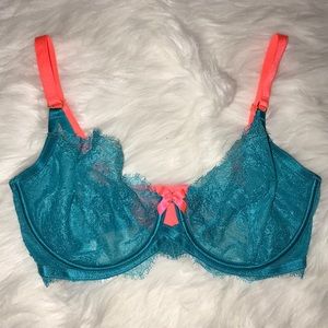 Victoria’s Secret bra